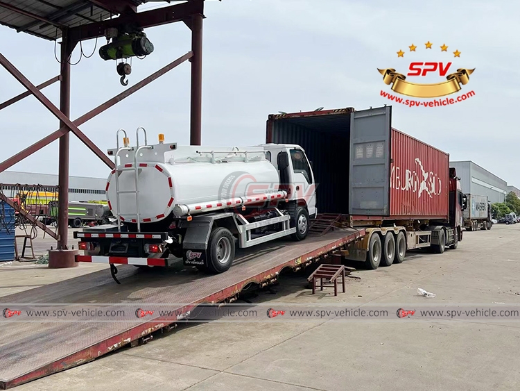 1 Units of Fuel Dispensing Truck Was Loading Into Container-SPV-vehicle